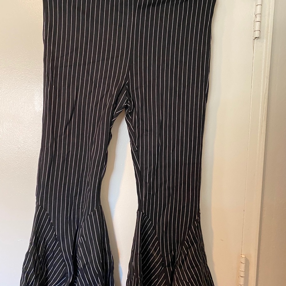 FREE PEOPLE flare pants, never worn size 12